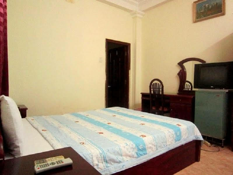 Ha Trang Hotel Thành Pho Ho Chí Minh Esterno foto