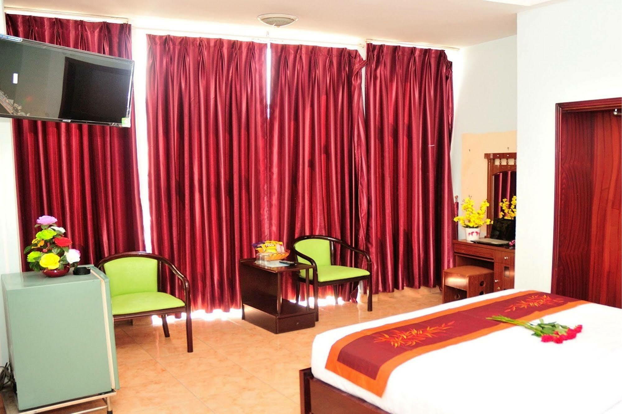 Ha Trang Hotel Thành Pho Ho Chí Minh Esterno foto