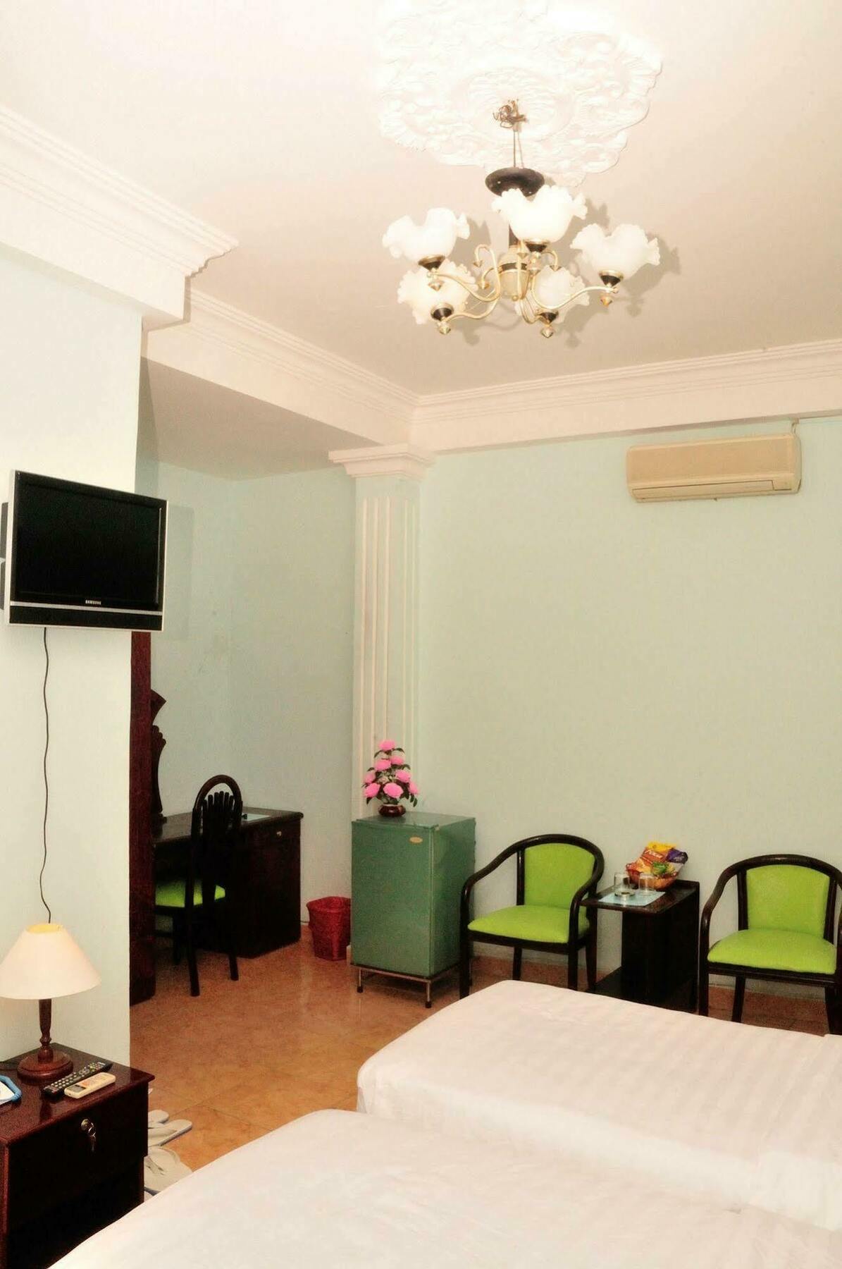 Ha Trang Hotel Thành Pho Ho Chí Minh Esterno foto